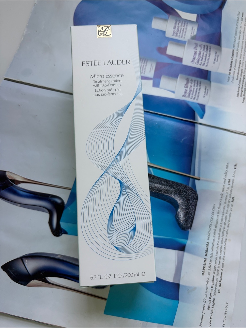 Estee Lauder Micro Essence full size!  (6.7 oz/ 200ml ) for travel ! New
